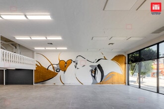 446 S La Brea Ave, Los Angeles, CA à louer Photo intérieure– Image 2 sur 16