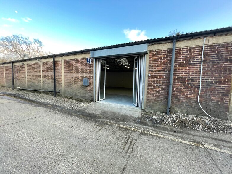 Mimram Rd, Hertford à louer - Photo de l’immeuble – Image 1 sur 3