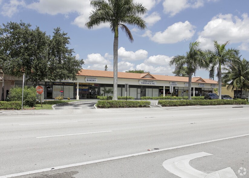 301-319 S State Road 7, Plantation, FL à louer - Photo principale – Image 1 sur 12