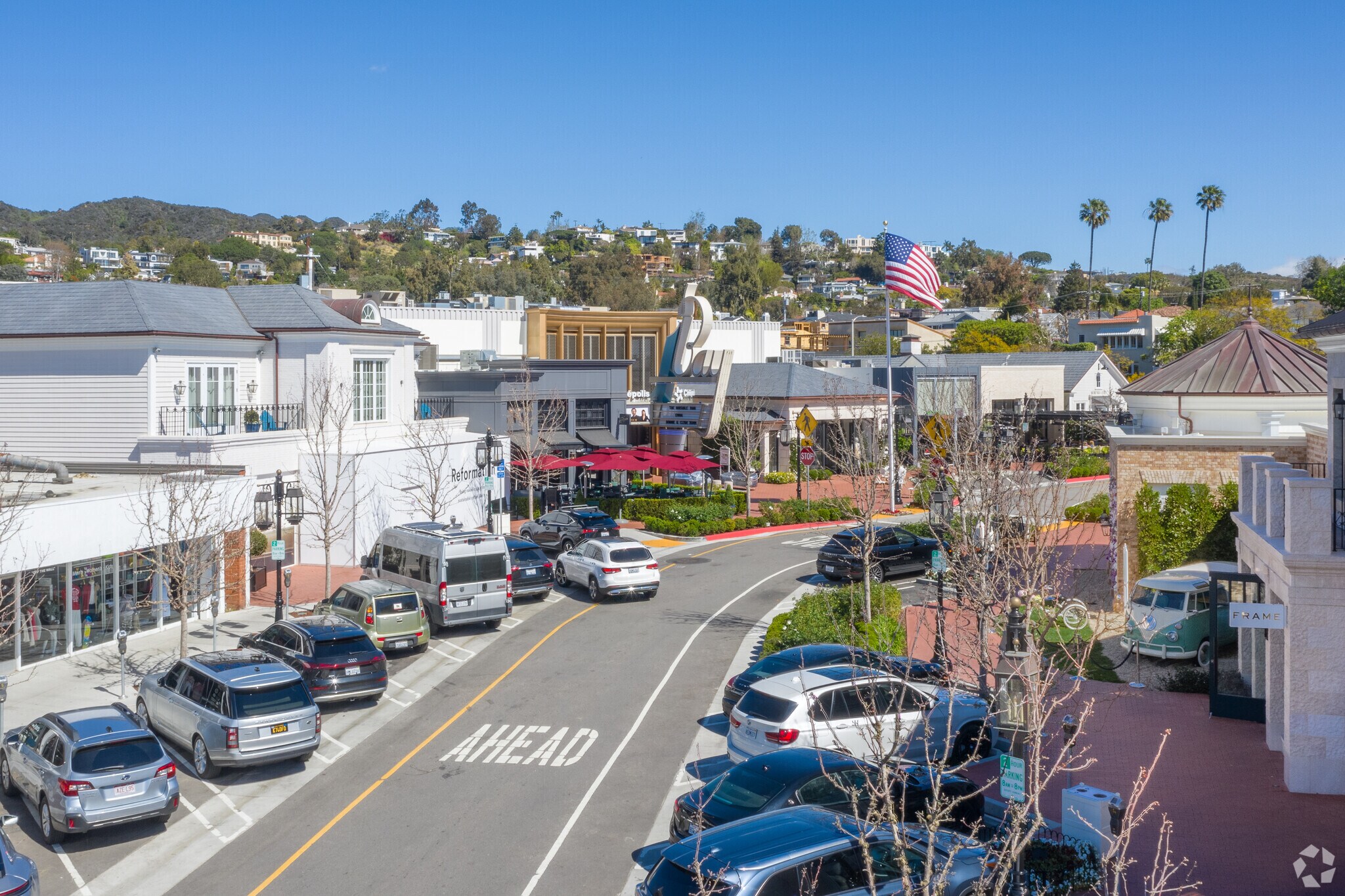 1026 Swarthmore Ave, Pacific Palisades, CA à louer Photo principale– Image 1 sur 5