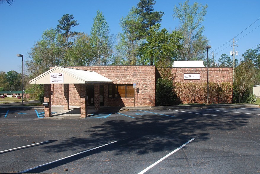 1207 Azalea Pl, Brewton, AL à louer - Photo de l’immeuble – Image 1 sur 1