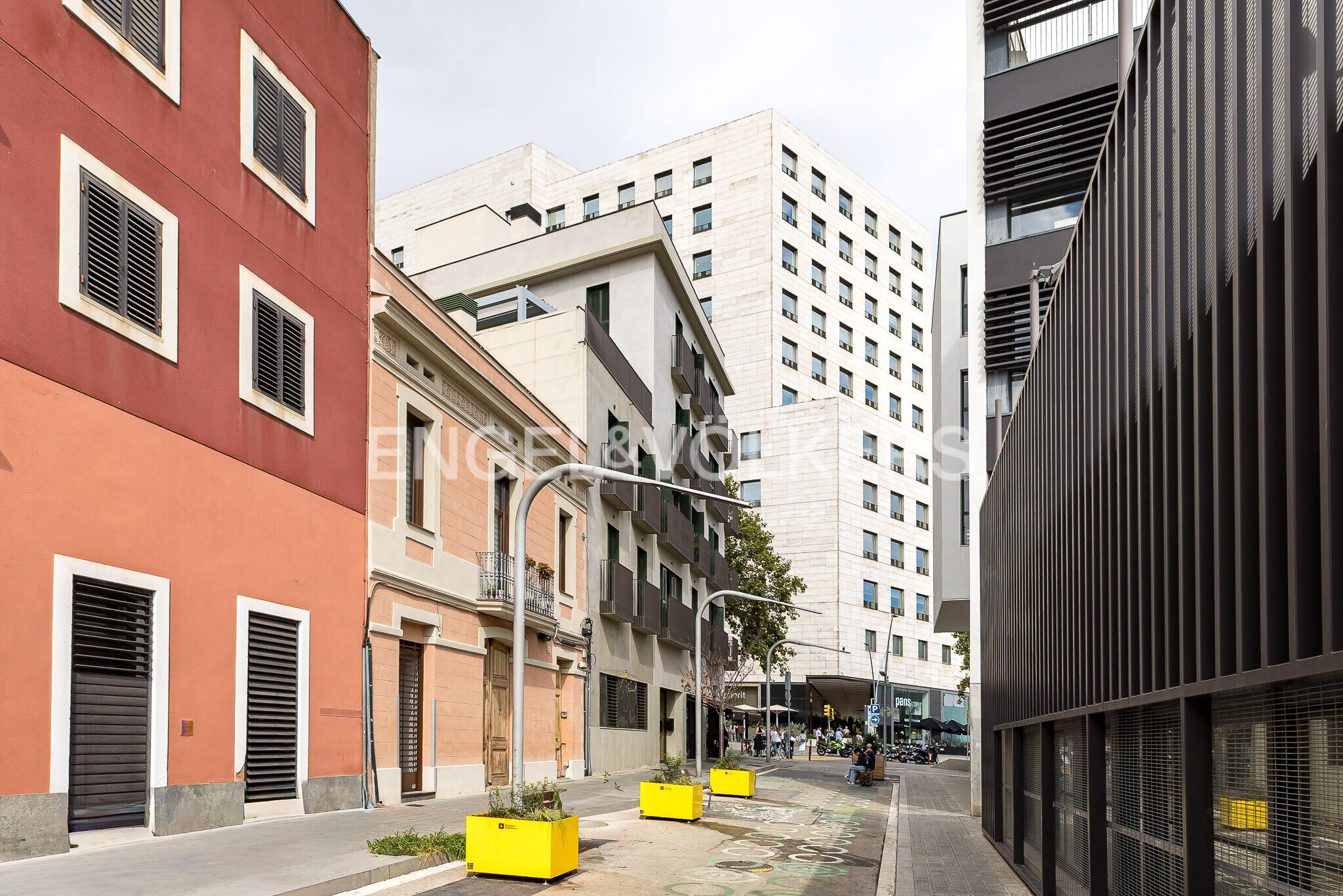 Local commercial dans Barcelone, Barcelona à vendre Photo principale– Image 1 sur 16