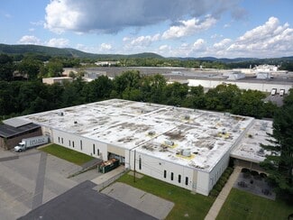 Plus de détails pour 80 Pickett District Rd, New Milford, CT - Industriel/Logistique à vendre
