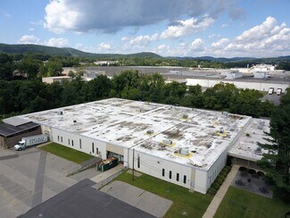 Plus de détails pour 80 Pickett District Rd, New Milford, CT - Industriel/Logistique à vendre
