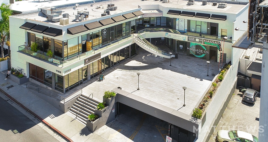 1106 N La Cienega Blvd, West Hollywood, CA à louer - Photo de l’immeuble – Image 1 sur 4