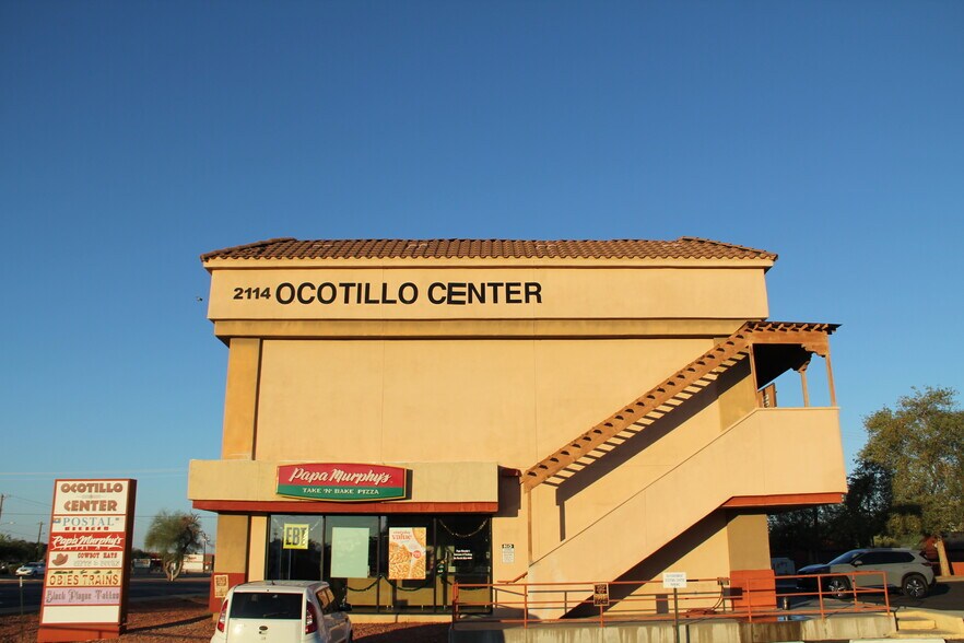 2114 W Apache Trl, Apache Junction, AZ à louer - Photo de l’immeuble – Image 2 sur 13
