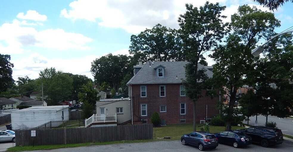 47 W Winona Ave, Norwood, PA à vendre - Photo de l’immeuble – Image 3 sur 4