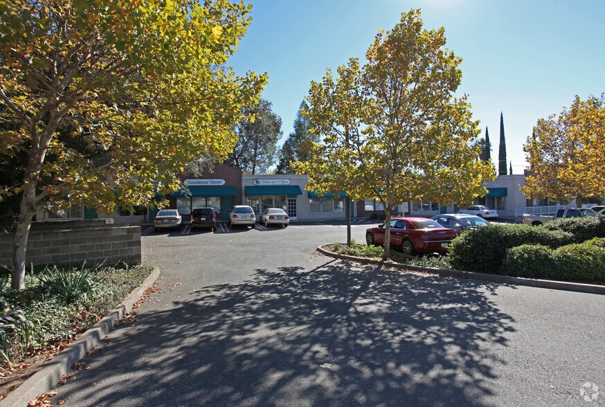 3805 Taylor Rd, Loomis, CA à louer - Photo de l’immeuble – Image 3 sur 9