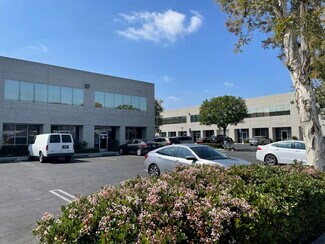 Plus de détails pour 16126-16136 Sherman Way, Van Nuys, CA - Bureau, Industriel/Logistique à louer