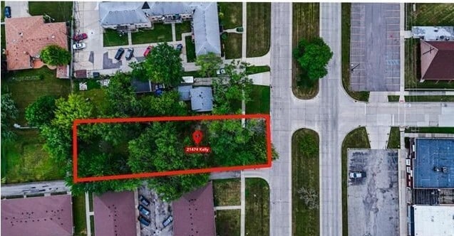21474 Kelly Rd, Eastpointe, MI à vendre - Photo principale – Image 1 sur 8