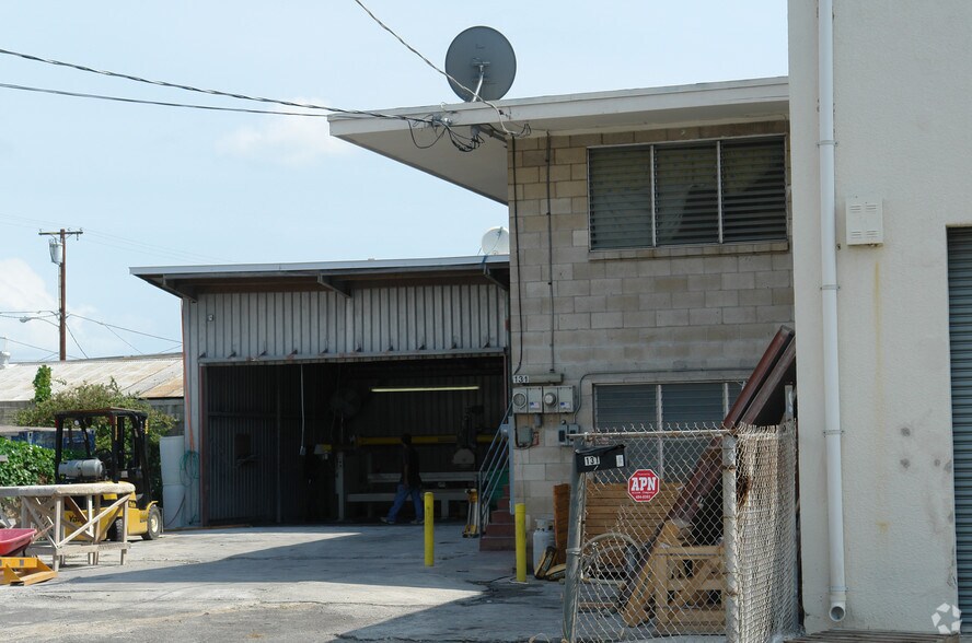 131 Mokauea St, Honolulu, HI à vendre - Photo de l’immeuble – Image 2 sur 11