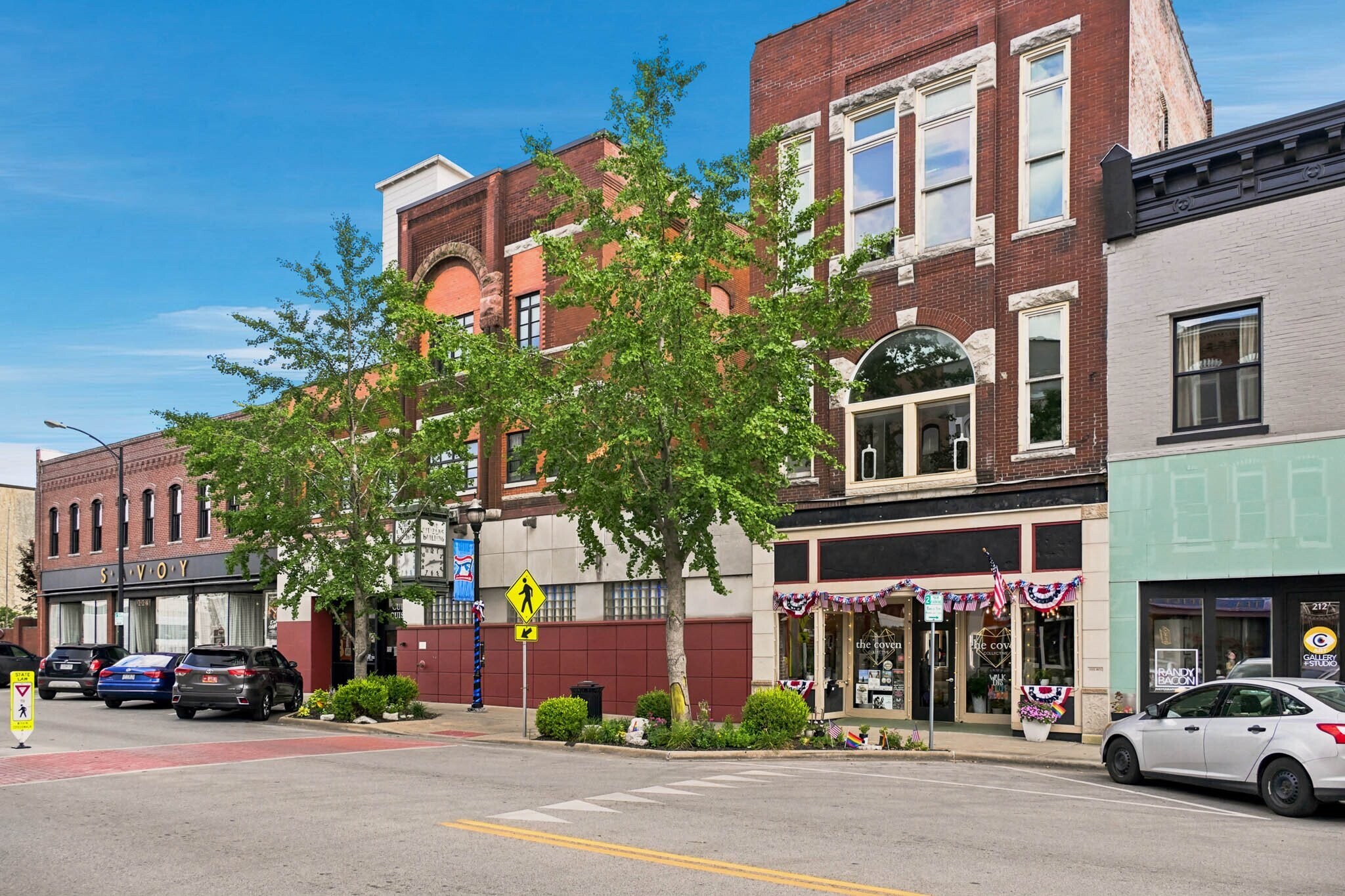 214 E Commercial St, Springfield, MO à vendre Photo de l’immeuble– Image 1 sur 42