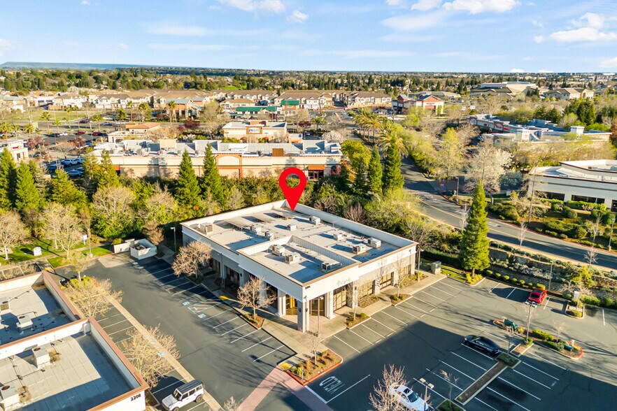 2206 Plaza Dr, Rocklin, CA à vendre - Photo de l’immeuble – Image 3 sur 34