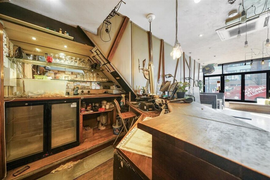 1030 Harrow Rd, Londres à vendre - Photo de l’immeuble – Image 3 sur 13