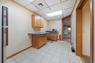100 E Broadway Ave, Moses Lake, WA à louer Photo intérieure– Image 2 sur 29