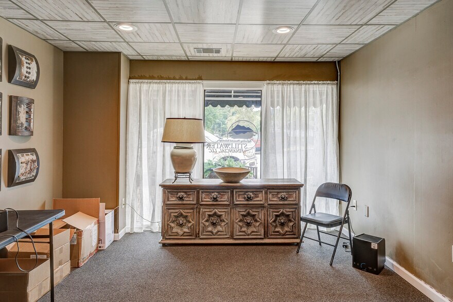 707 E Elk Ave, Elizabethton, TN à vendre - Photo de l’immeuble – Image 3 sur 20