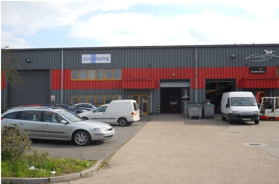 Perry Rd, Witham à vendre - Photo de l’immeuble – Image 2 sur 20