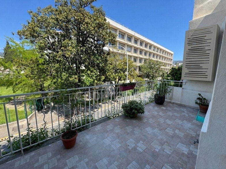 Local commercial dans Nice à vendre - Photo de l’immeuble – Image 3 sur 33