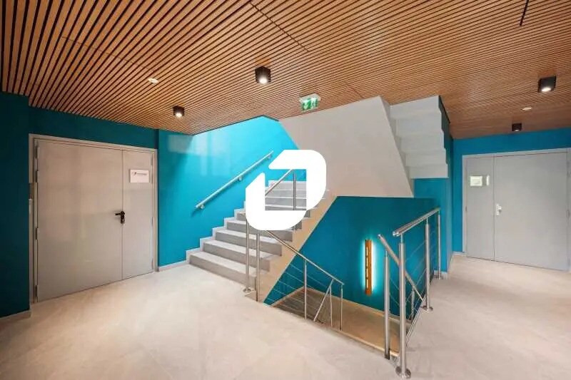 Bureau dans Les Ulis à vendre - Hall d’entrée – Image 2 sur 16