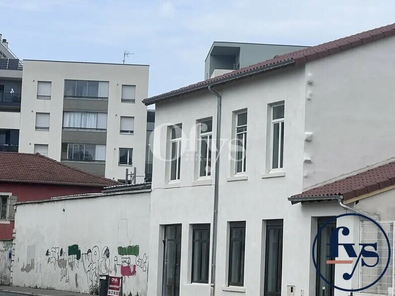 Local d’activités dans Lyon à louer - Photo de l’immeuble – Image 3 sur 12