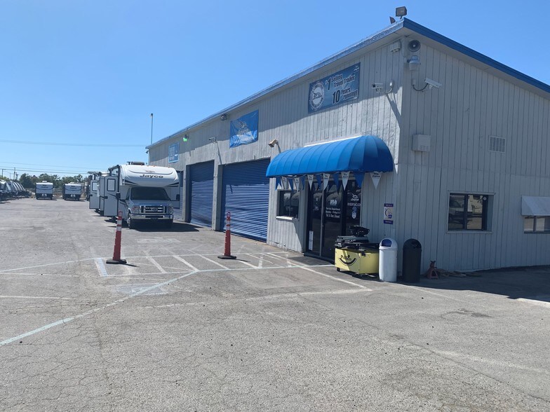 1051 El Camino Ave, Sacramento, CA à vendre - Photo de l’immeuble – Image 3 sur 9