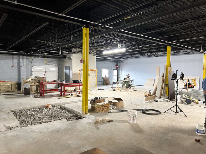 224 N Stewart Ave, Springfield, MO à louer - Photo de l’immeuble – Image 3 sur 29