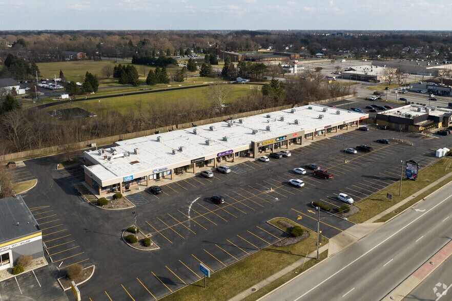 1855 S Reynolds Rd, Toledo, OH à louer - Aérien – Image 3 sur 8