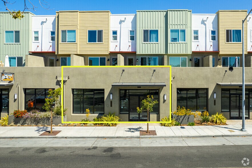 990 W Grand Ave, Oakland, CA à louer - Photo de l’immeuble – Image 2 sur 32