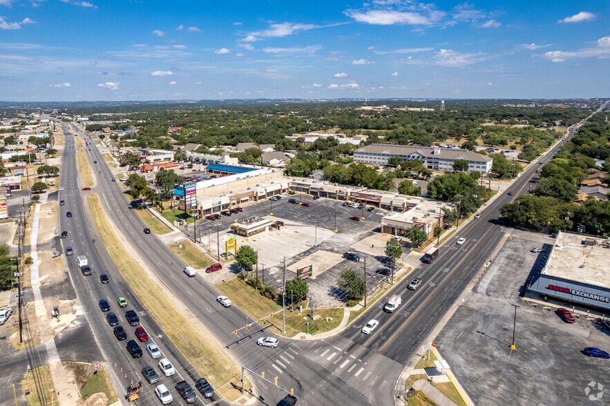 7007 Bandera Rd, San Antonio, TX à louer - Aérien – Image 2 sur 8