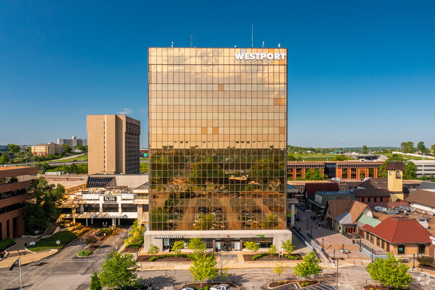 102 Westport Plaza Dr, Saint Louis, MO à louer - Photo de l’immeuble – Image 2 sur 3