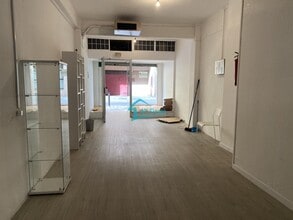 Local commercial dans Sant Boi de Llobregat, Barcelona à louer Photo intérieure– Image 2 sur 10