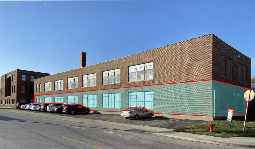 366-368 Bluff City Blvd, Elgin, IL à louer - Photo de l’immeuble – Image 2 sur 26