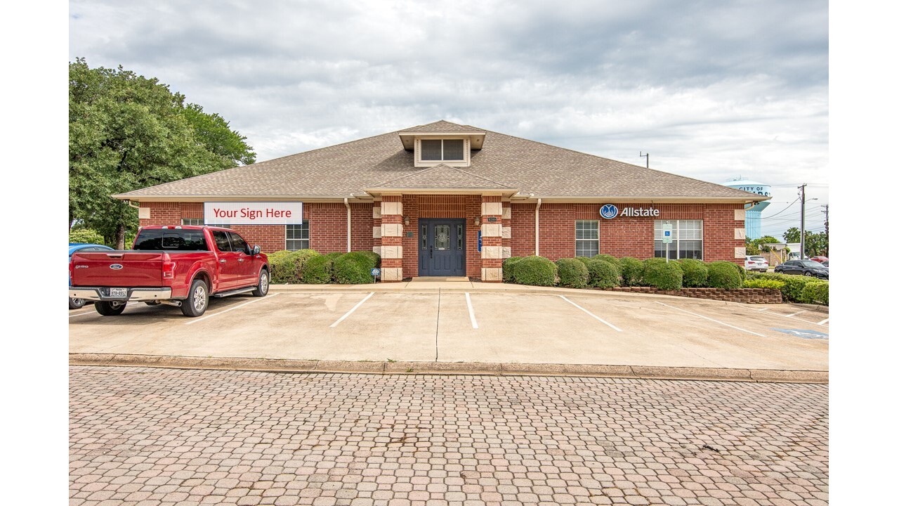 9289 Huntington Sq, North Richland Hills, TX à louer Photo de l’immeuble– Image 1 sur 28