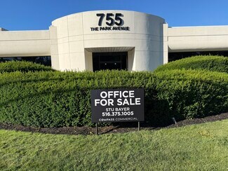Plus de détails pour 755 Park Ave, Huntington, NY - Bureau à vendre
