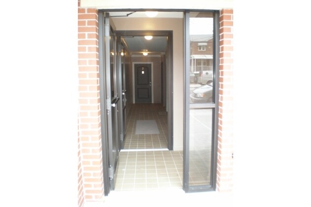 2543-2545 Bronxwood Ave, Bronx, NY à vendre - Photo intérieure – Image 2 sur 12