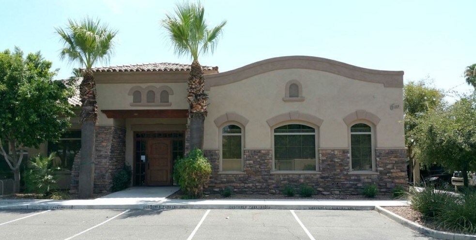 2152 S Vineyard Ave, Mesa, AZ à louer - Photo principale – Image 1 sur 14