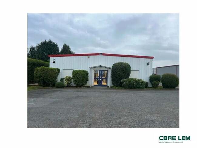 Plus de détails pour Local d’activités à vendre