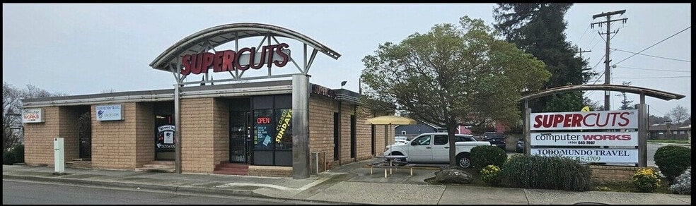 402 Colusa Ave, Yuba City, CA à louer - Photo de l’immeuble – Image 3 sur 4