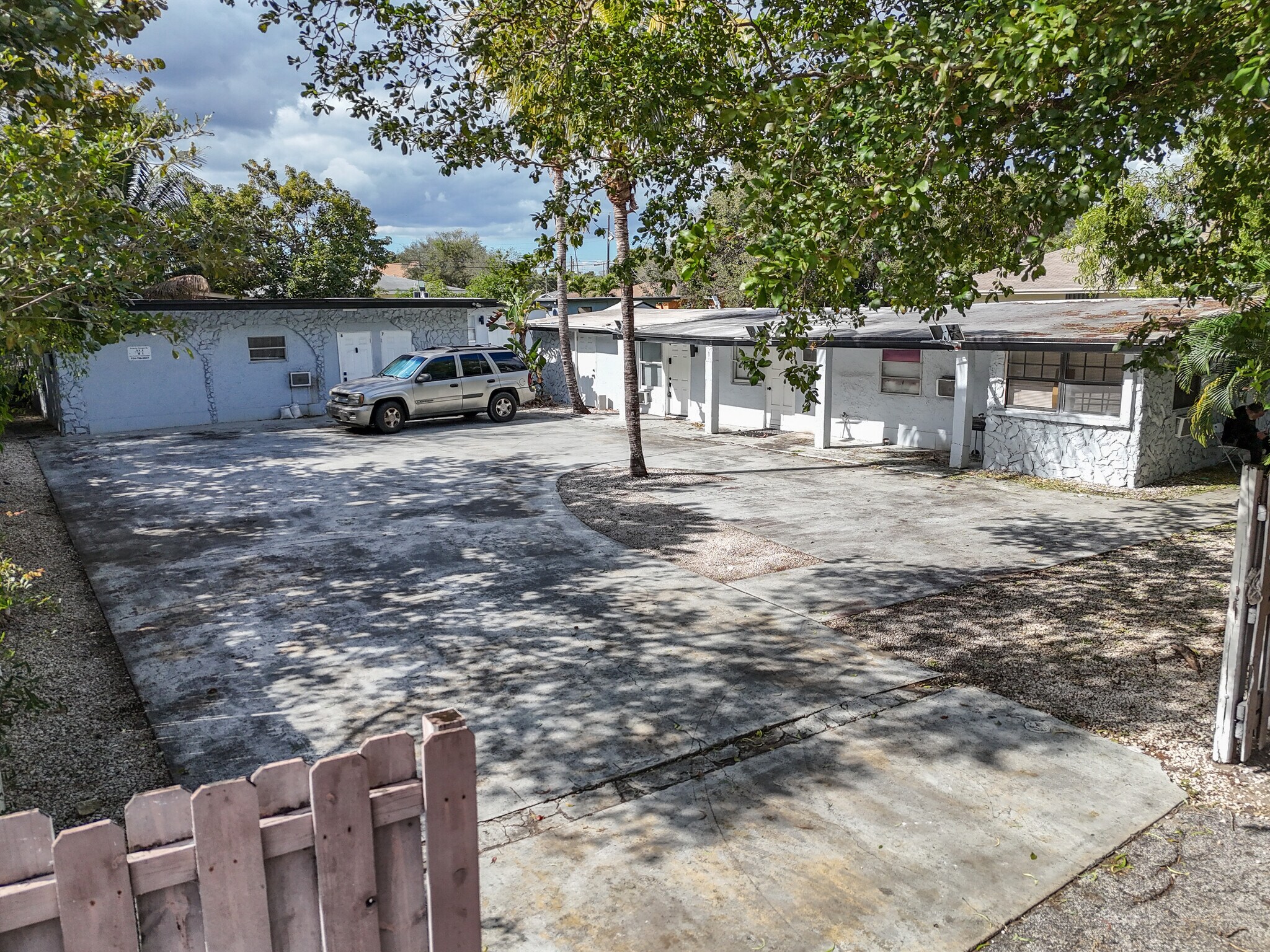 633 NW 15th Ave, Fort Lauderdale, FL à vendre Photo principale– Image 1 sur 10