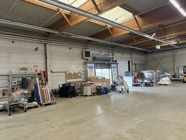 Local commercial dans Mundolsheim à louer - Photo intérieure – Image 3 sur 9