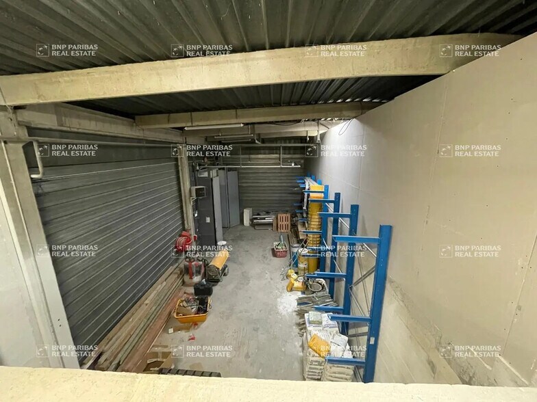 Local d'activités dans Bondoufle à vendre - Photo de l’immeuble – Image 3 sur 9
