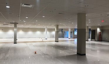 2251-2255 Wisconsin Ave NW, Washington, DC à louer Photo de la construction– Image 2 sur 5