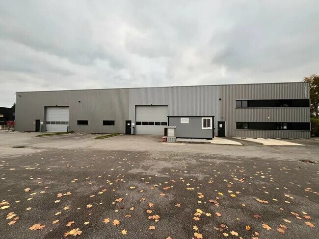 Plus de détails pour Industriel/Logistique à louer