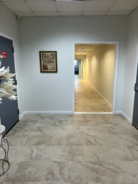 35 Haddon Ave, Shrewsbury, NJ à louer - Photo intérieure – Image 3 sur 6