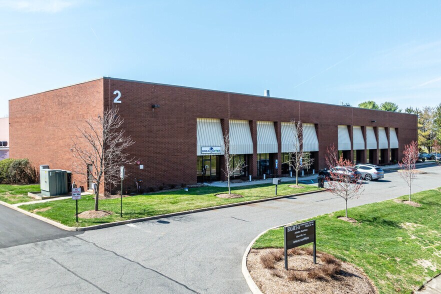 9 Corporate Dr, Cranbury, NJ à louer - Photo principale – Image 1 sur 3