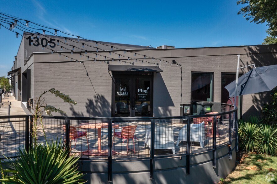 1305 Wycliff Ave, Dallas, TX à louer - Photo de l’immeuble – Image 2 sur 4