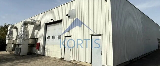 Plus de détails pour 7 Allée Général Benoist, Bron - Industriel/Logistique à vendre