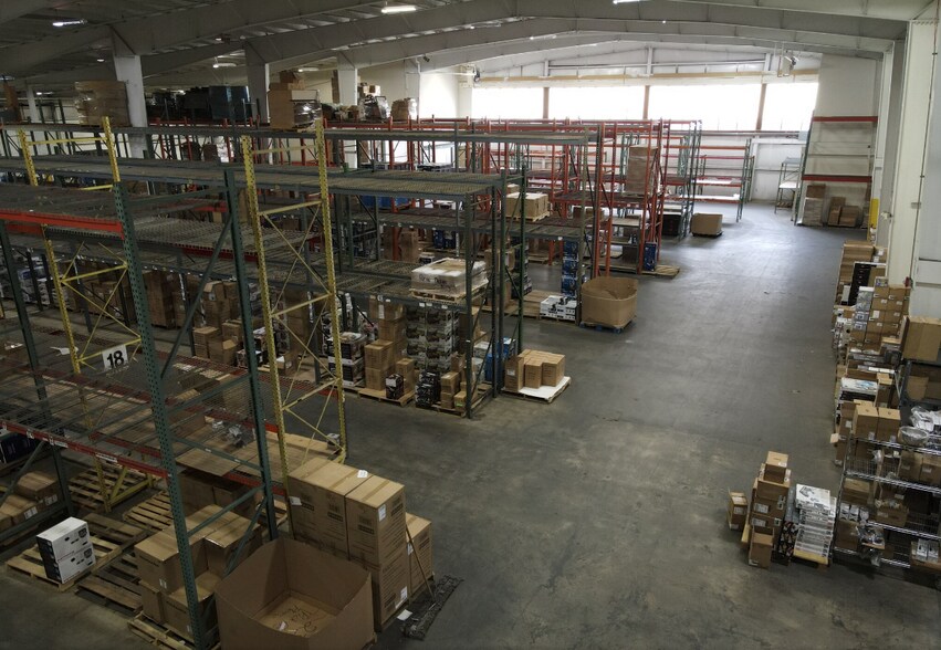 660 Main St, Sturbridge, MA à louer - Photo de l’immeuble – Image 3 sur 8