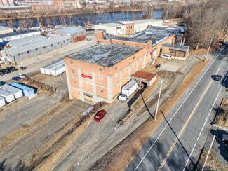 Plus de détails pour 30 Buckley Blvd, Chicopee, MA - Industriel/Logistique à louer