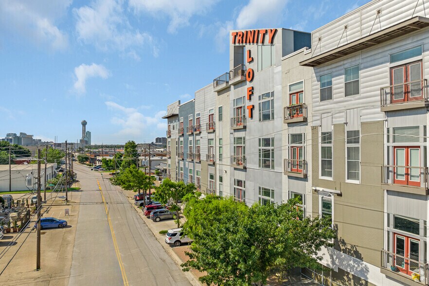 1430 Dragon St, Dallas, TX à louer - Photo de l’immeuble – Image 2 sur 25